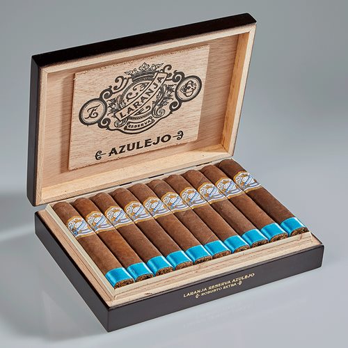 Laranja Reserva Azulejo Robusto Grande (Robusto Extra) (5.5"x54) Box of 20