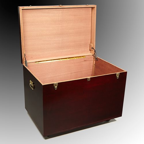 Travel Well with a High-End Cigar Trunk