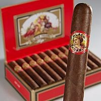 La Perla Habana Black Pearl Rojo Cigars