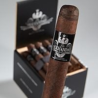 El Primer Mundo La Hermandad Cigars