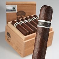 RoMa Craft CroMagnon Cigars