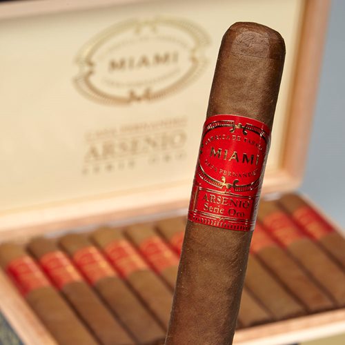 Casa Fernandez Arsenio Serie Oro Cigars