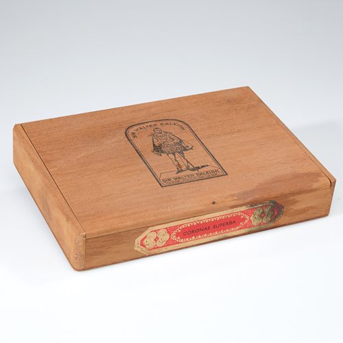 Sir Walter Raleigh Coronas Superba c.1950 Cigars