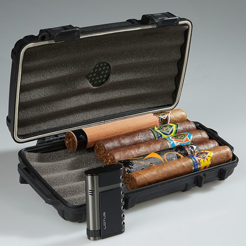 CAO Explorer Set  5 Cigars + Lighter + Travel Humidor