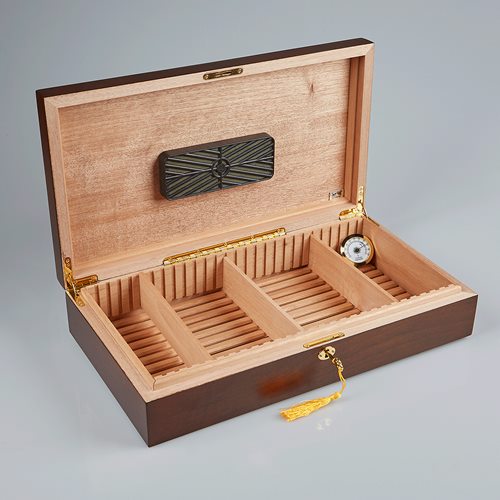 Dorado Distressed Heart Wood Humidor  180 Cigar Capacity